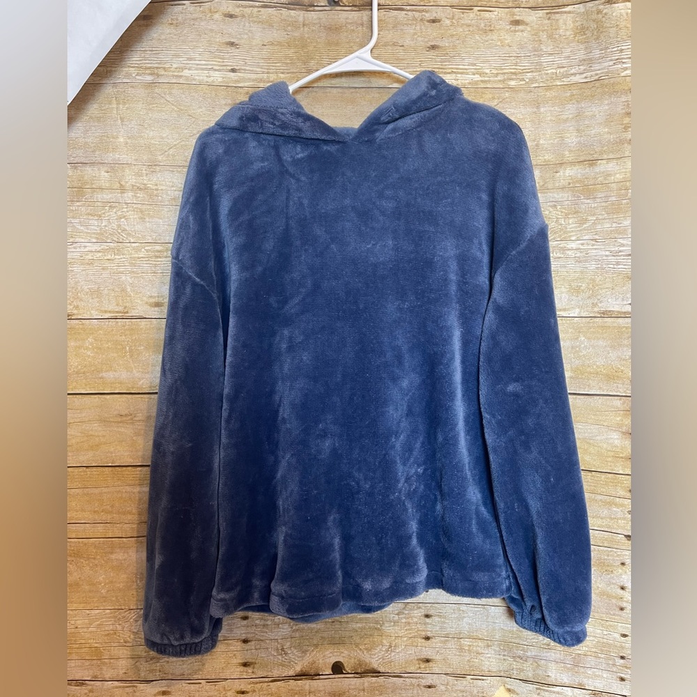 Lauren Conrad fleece pullover 🛍